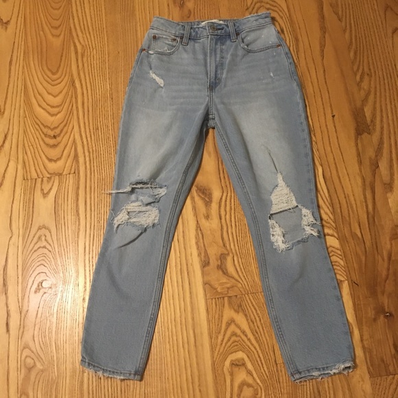 Abercrombie & Fitch distressed denim. Size 25/0S. - Picture 3 of 6